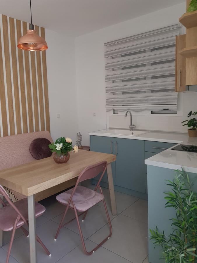 Galazia Thea Apartments Архангелос Екстериор снимка